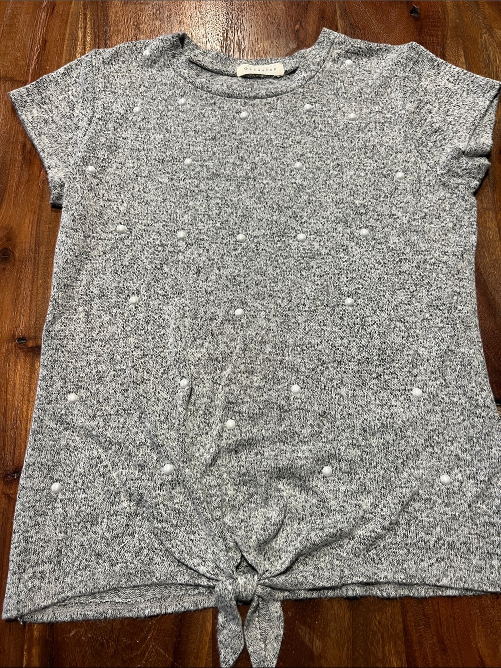 Occasion Heather Gray Pearl-Studded Tie-Front Short Sleeve Tee